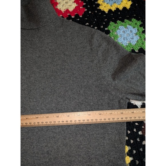 Saks Fifth Avenue Women's Cashmere Turtleneck Sweater Gray Size Large - Picture 4 of 7